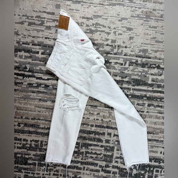 Levi’s Wedgie White Highrise Jeans Button Fly Size 26 Cotton - Picture 8 of 17